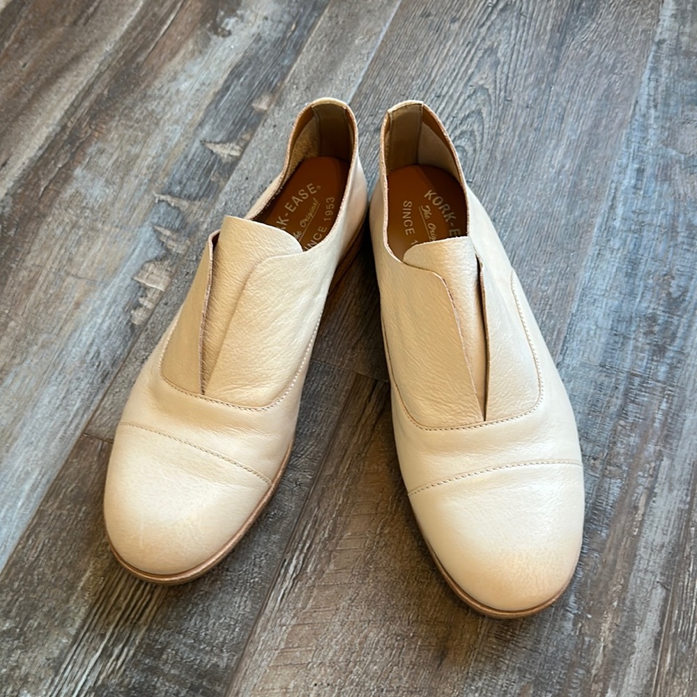 Kork-Ease brand new, without box, leather Oxford style shoes. Size 9